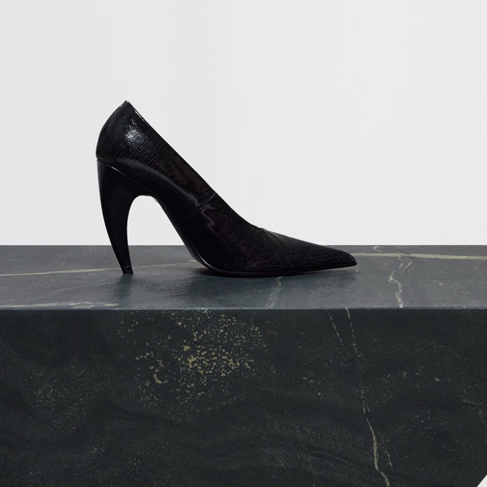 NWT $1275 RRP Del Core Beetle  Pump  Black 105